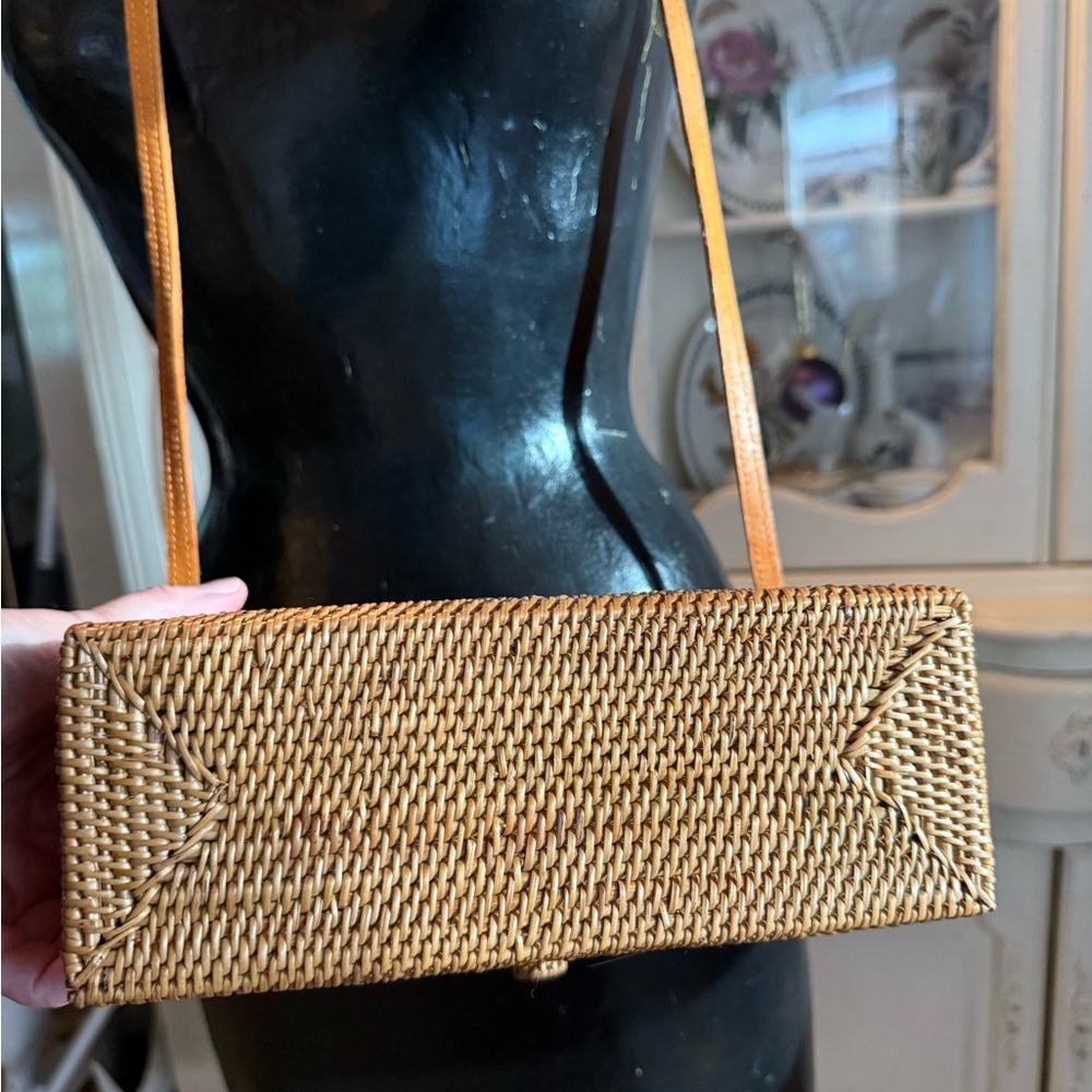 Street Level Rattan Box Crossbody Bag - Picture 3 of 12
